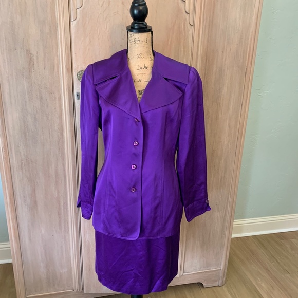 Vintage Ellen Tracy purple Color 2 PieceHillary power skirt suit 10/12 satin